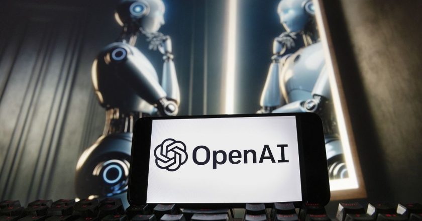 Microsoft, OpenAI yönetim kurulundaki gözlemci pozisyonundan feragat ediyor