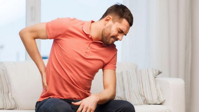 Sol kaburganın altındaki ağrıya ne sebep olur? Sol kaburga ağrısı nasıl giderilir?