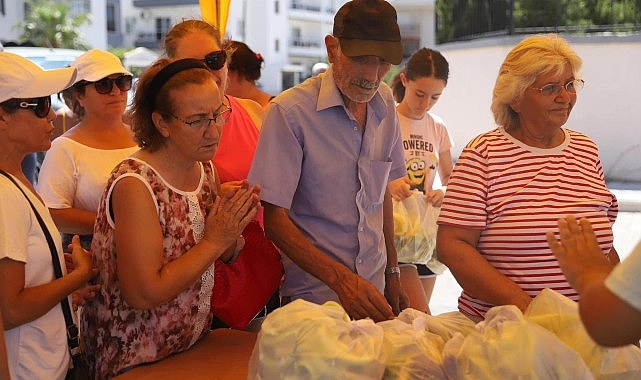 Didim Belediyesi’nin yetiştirdiği sebzeler vatandaşlara ücretsiz dağıtıldı – GÜNDEM