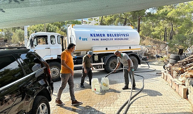 Kemer Belediyesi, Tekirova’ya suyun ulaşmadığı yerlere su taşıyor – GÜNDEM