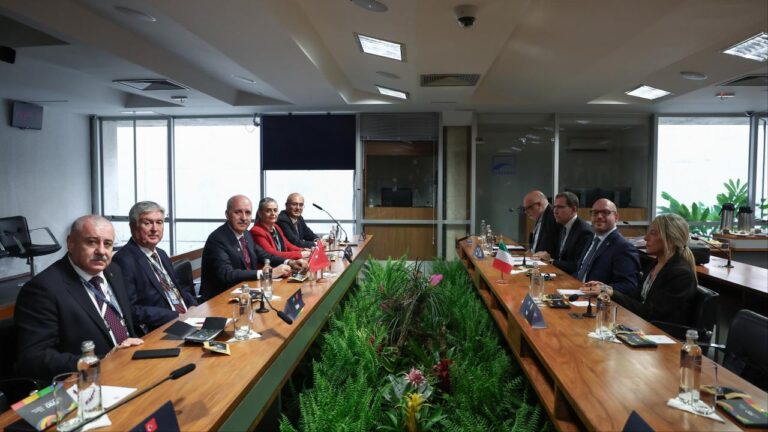 Türkiye Büyük Millet Meclisi Başkanı Kurtulmuş, İtalya Temsilciler Meclisi Başkanı Fontana ile görüştü