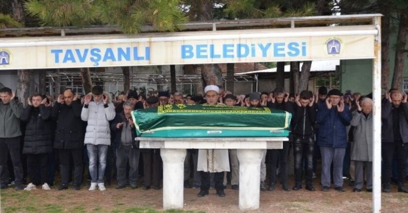 Neredeyse donmuş halde bulundu; Cenaze töreni yapıldı – Son Dakika Türkiye Haberleri