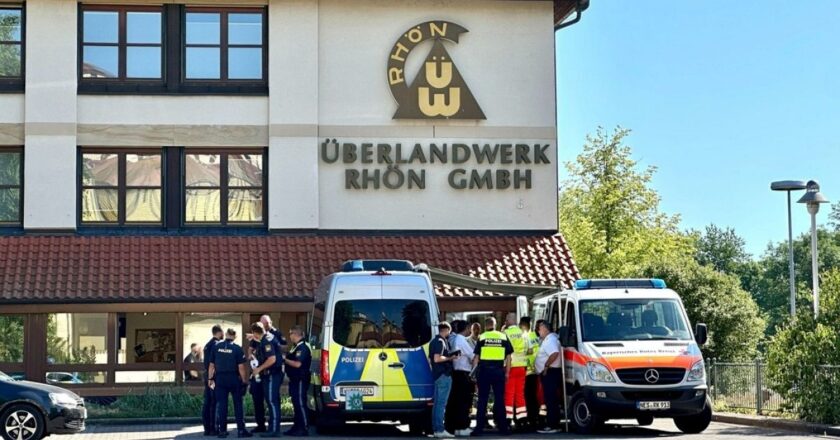 Almanya’daki bir şirkette bıçak saldırısında bir kişi öldü, iki kişi yaralandı