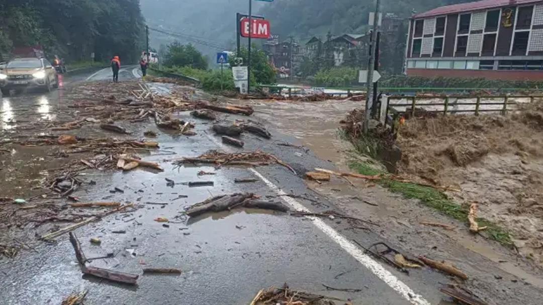 Rize Nightmare Lives! Köprü ve Yol çöktü, Ayder Plateau Yolu ulaşım için kapatıldı ... Meteoroloji 2'den Kritik Uyarı 2
