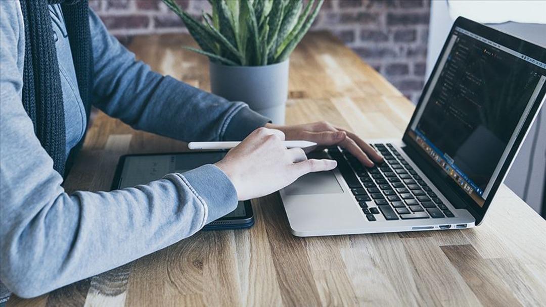 Hiçbiri yok! Saldırı, bir dükkanda silahlı saldırı, bir kişinin yaralanması... Hatta fiyat listesinde indirim bile yaptılar.