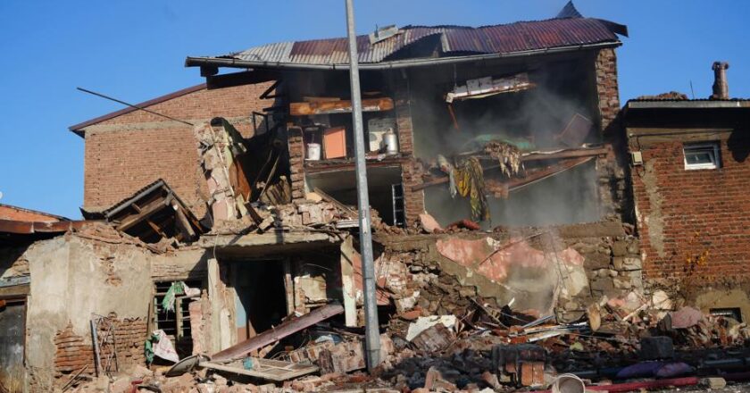 Erzurum’da İki Katlı Bir Evde Patlama Meydana Geldi