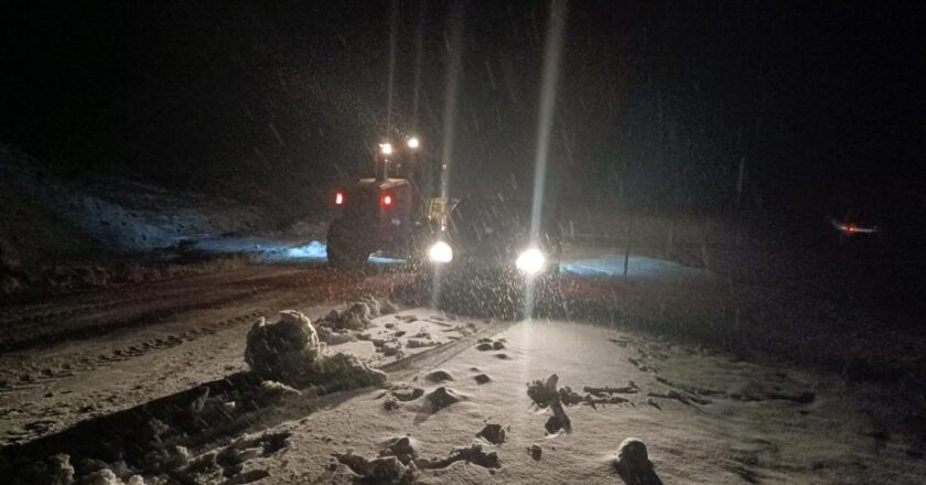 Muş’ta Kar Yağışı: Mahsur Kalan 13 Kişi Kurtarıldı